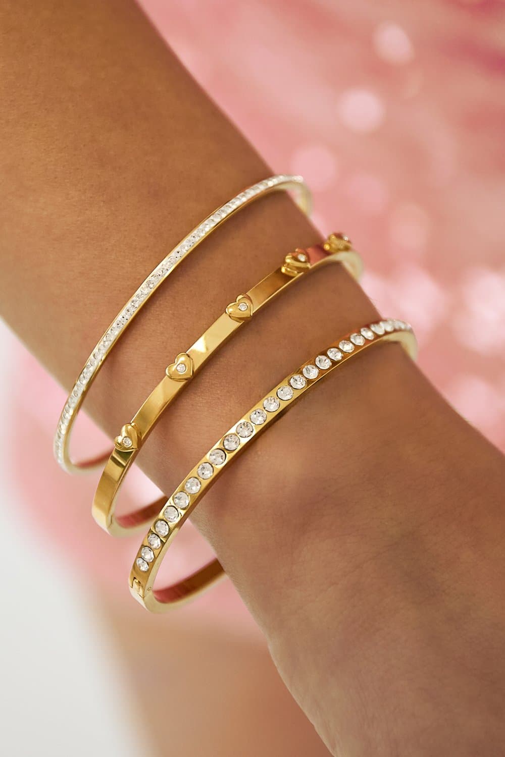Bangle armband met hartdetails